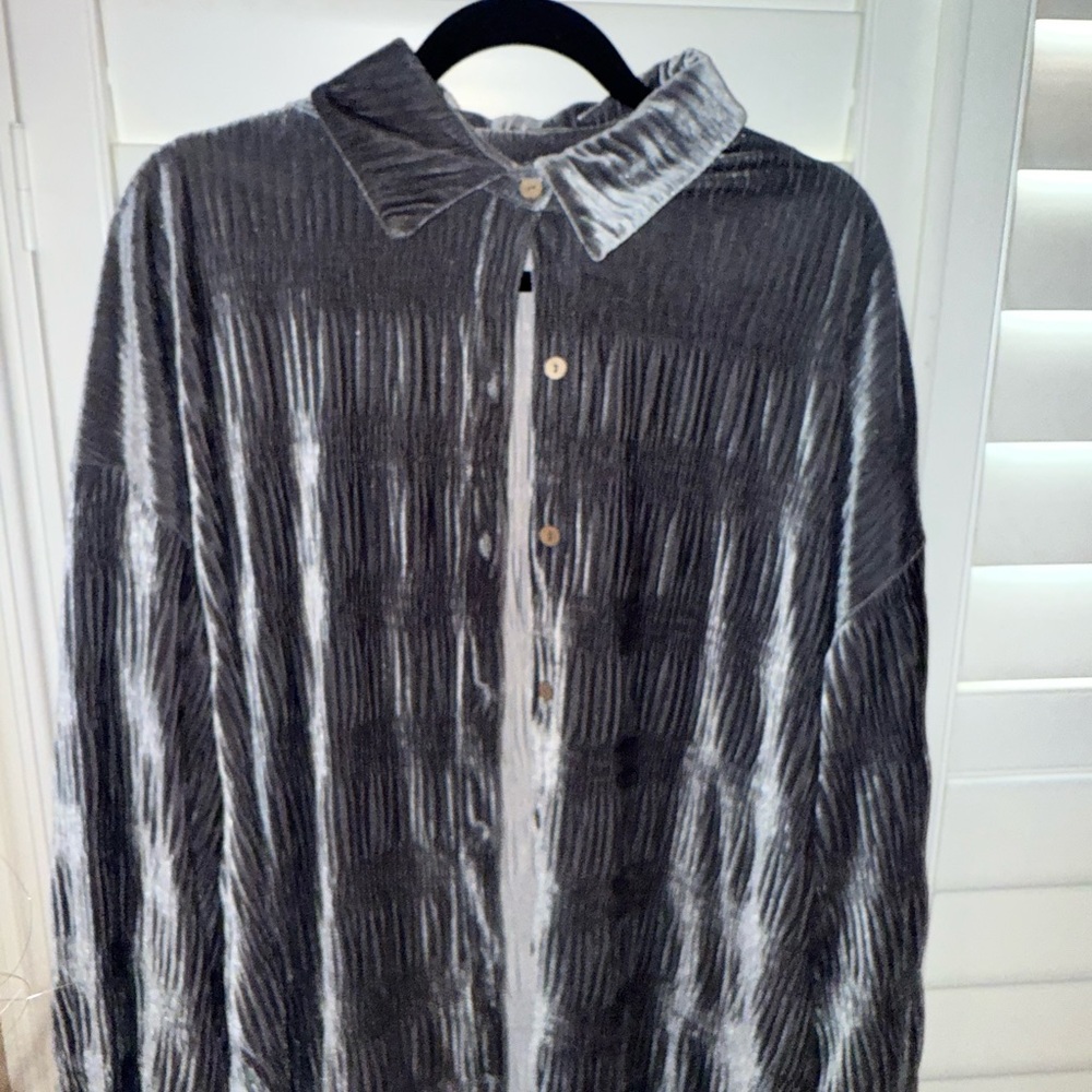 Daytrip Women's Grey Corduroy Shirt Jacket